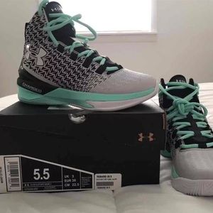 Under Armour Women's Clutchfit Drive 3
